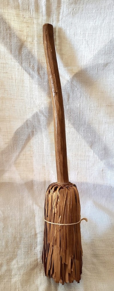 Judi Stellmach sold a number of things during the show, including this circa 1840 American split maple broom with original attic surface that measured 13½ inches long. Blue Dog Antiques, San Pedro, Calif.