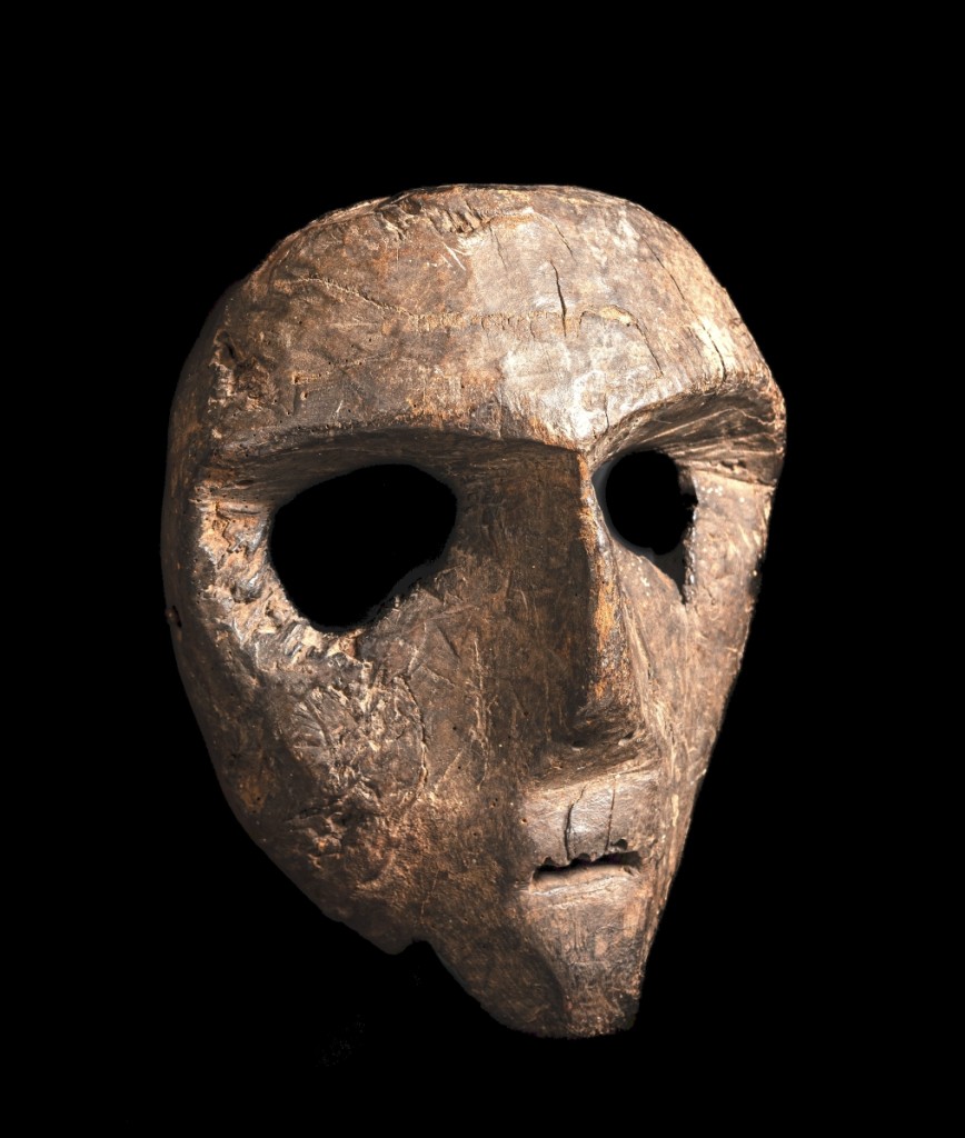 Exhibiting for his first time ever at an art fair, Hubert Langmann from Austria was offering this exceptionally rare Nineteenth Century Bongo mask from Sudan, which had been provenance to two Belgian collections and had been offered for sale at Dorotheum in 2018. It had also been published in five places and exhibited at the Brussels Non European Art Fair in 2010. It was still available for purchase after the show.