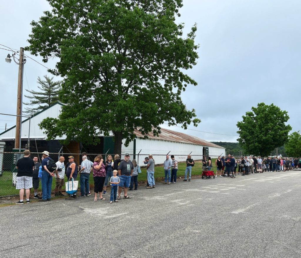 Brimfield North Attracts 8,000 Buyers To Deerfield Fairgrounds