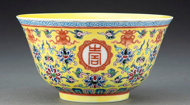 Chinese Porcelain Leads Heritage S 1 4 Million Asian Art Auction