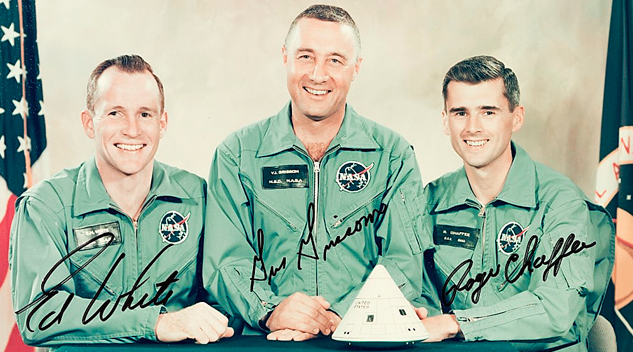 Heritage Flies High With Space Exploration Auction - Antiques And ... image