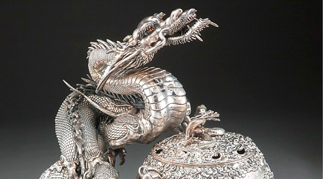 Silver Dragon Claims Treasure At Heritage - Antiques And The