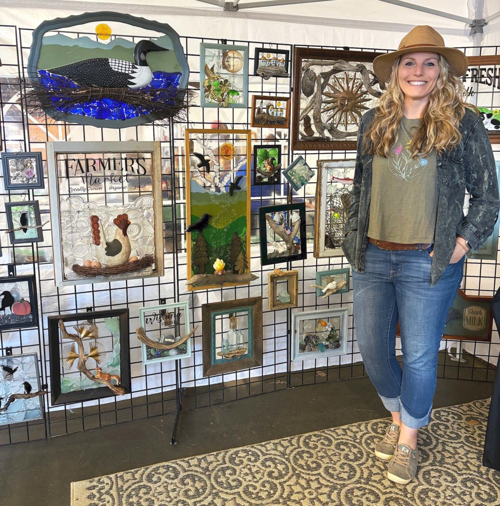 Brimfield North Draws Hundreds Of Exhibitors & Thousands Of Shoppers Antiques And The Arts