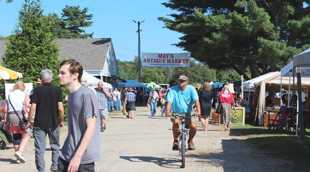 Nearly ‘Perfect’ Weather Caps Brimfield’s 66th Season
