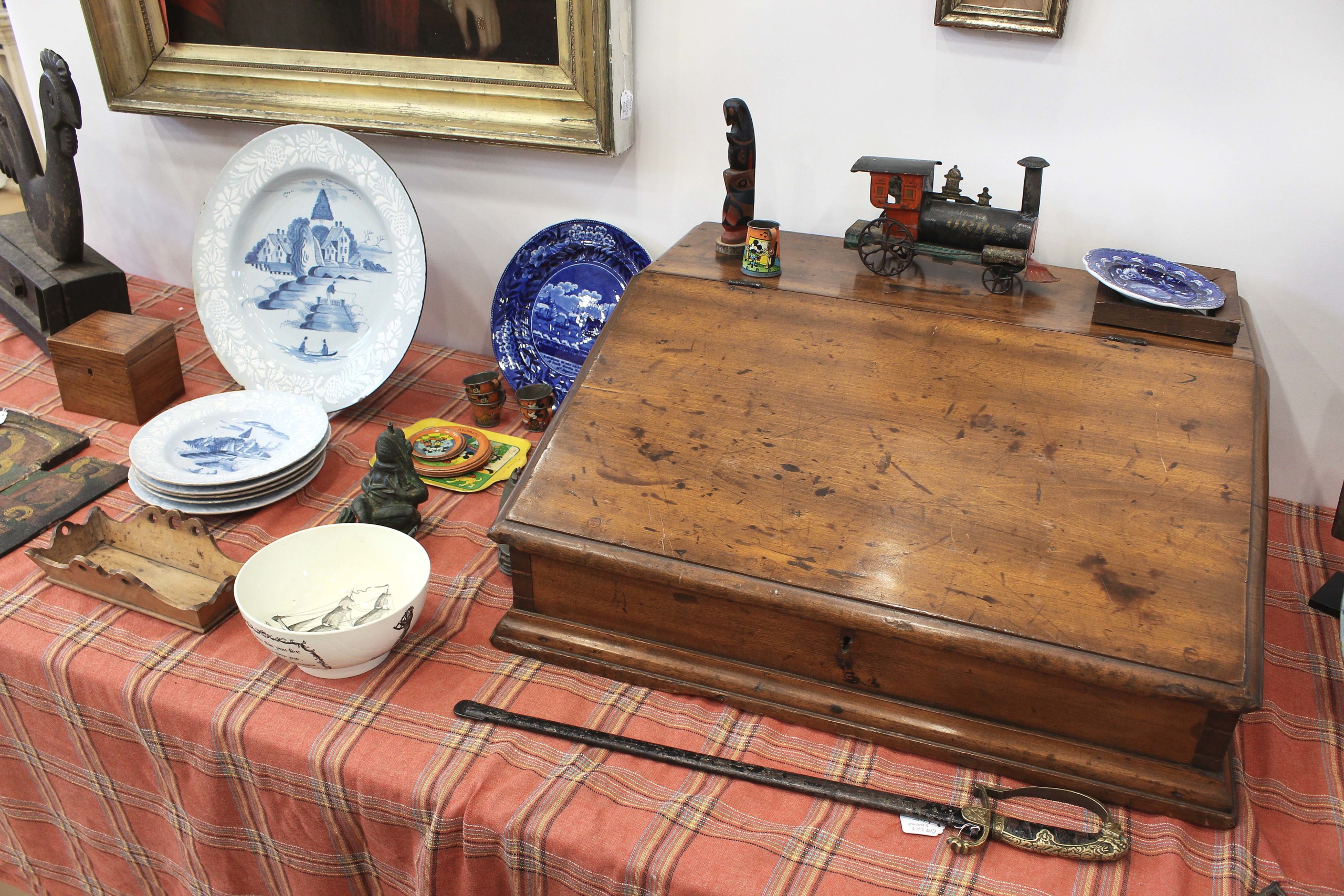 10 Frey Broderick Antiques (7422)