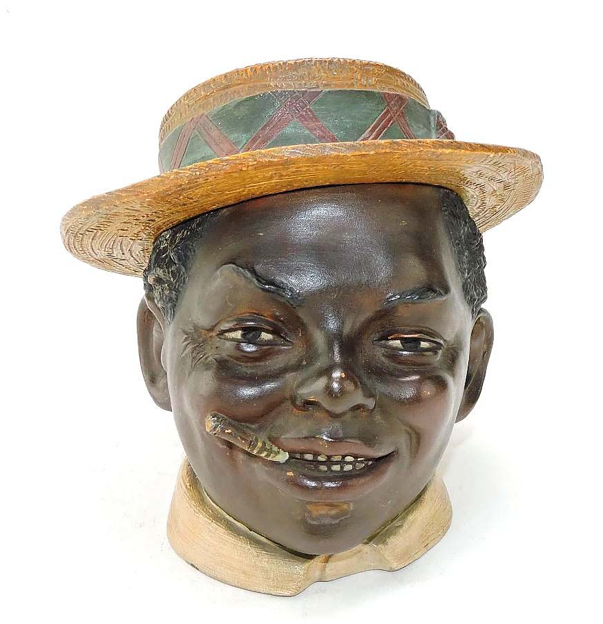 5009 Figural humidor