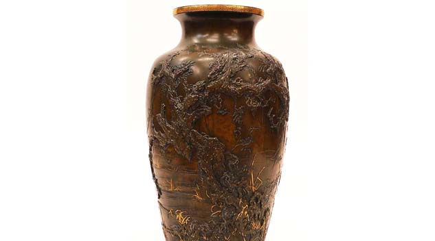 Marion Doubles Online Bidders For Holiday Classic